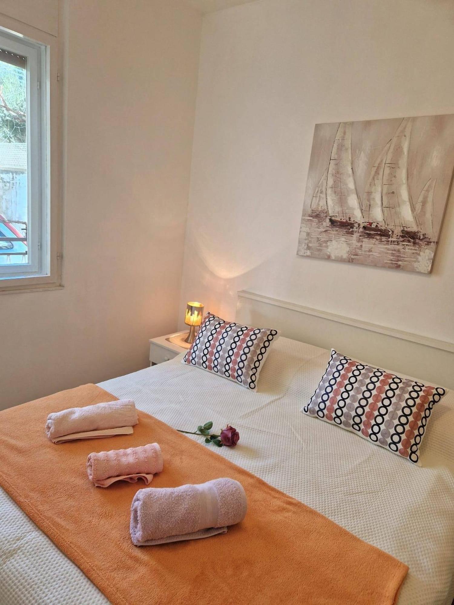 Apartments By The Sea Seget Donji, Trogir - 2029 Szoba fotó
